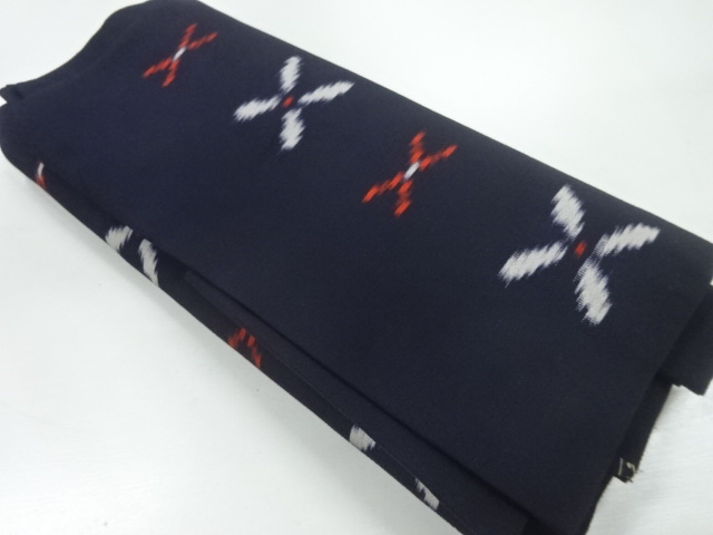 アンティーク　花模様織出し着物洗い張り